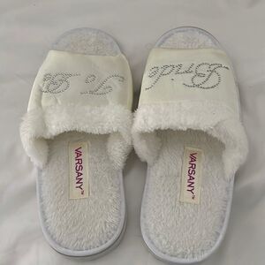 Bride to be slippers M/L never worn